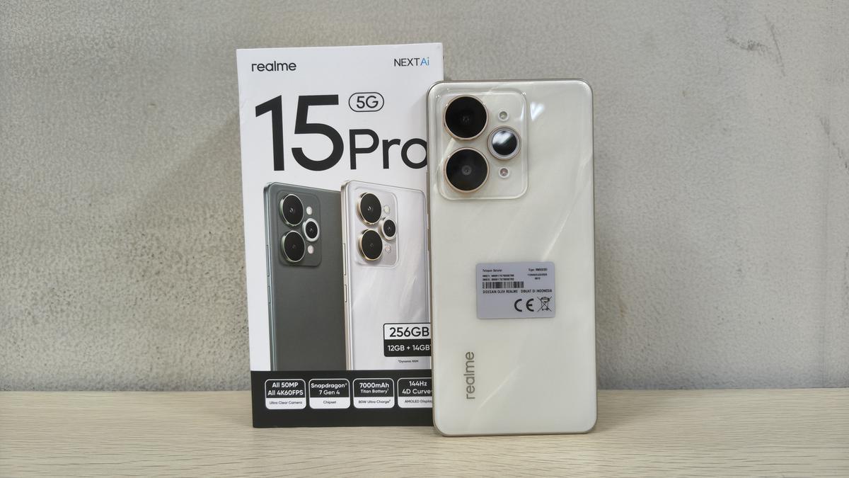 Uji Coba HP Tipis Baterai 7000 mAh dengan Fitur Edit Foto Menggunakan Suara