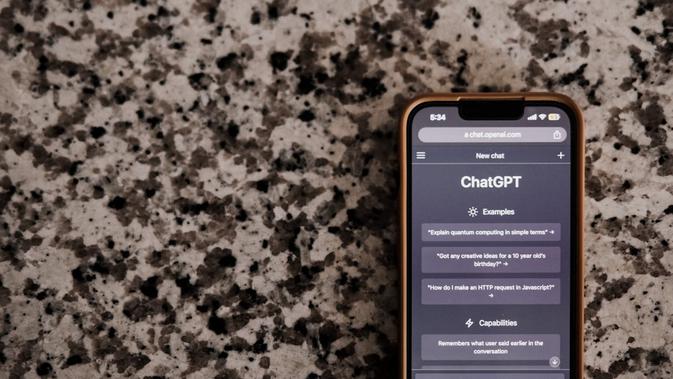 Perbandingan ChatGPT dan Claude AI, Siapa yang Lebih Cerdas?