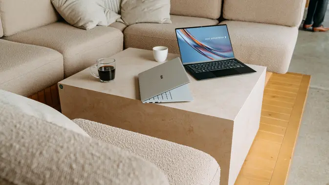 ExpertBook Ultra Rilis di Indonesia, Laptop Bisnis AI Dikenal Kebal Maling Data
